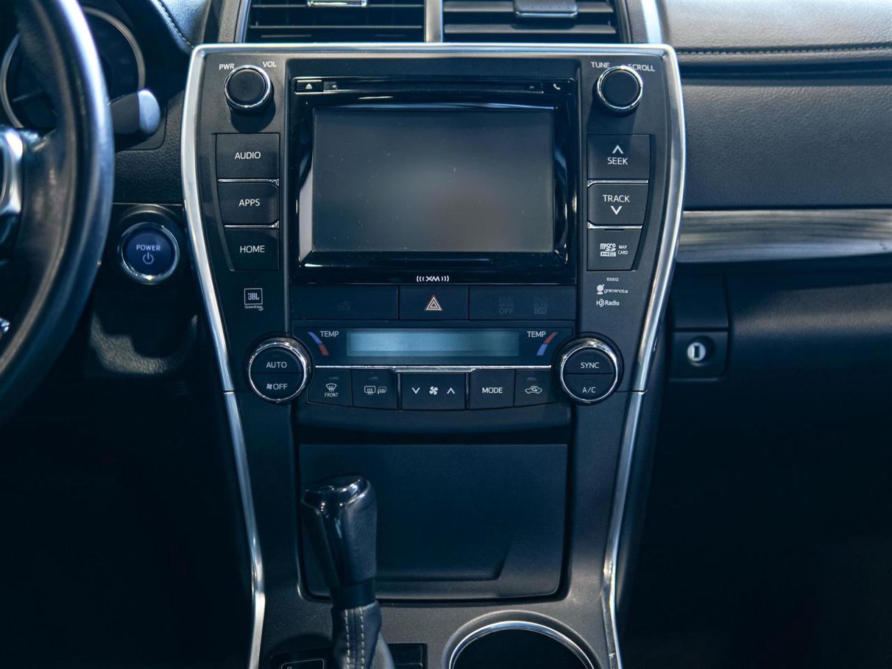 2017 Toyota Camry HYBRID XLE | HYBRID | LEATHER | NAV | NO ACCIDENTS Photo