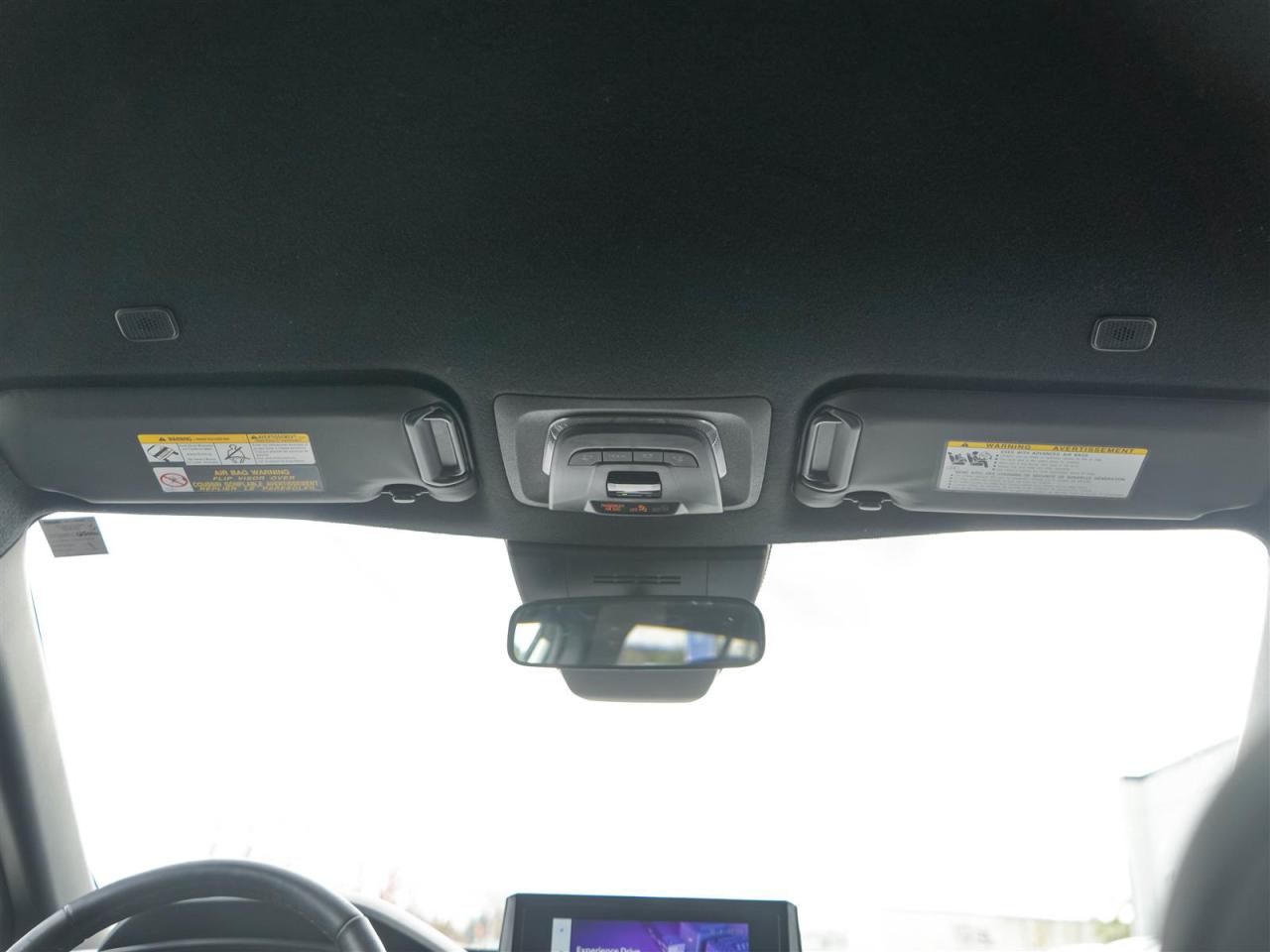 2023 Toyota Corolla Cross SE HYBRID AWD | NO ACCIDENTS | PUSH BUTTON | ALLOYS Photo