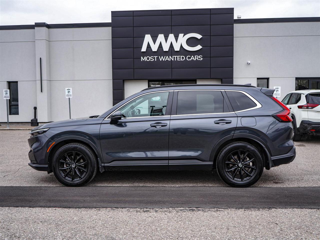 2023 Honda CR-V SPORT AWD | NO ACCIDENTS | SUNROOF | BLIND SPOT Photo