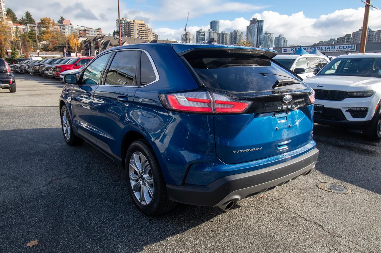 2023 Ford Edge Titanium AWD Photo5