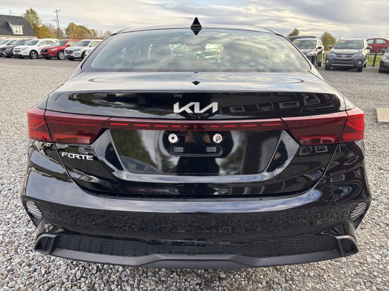 2023 Kia Forte LX ~NO ACCIDENTS~ Photo3