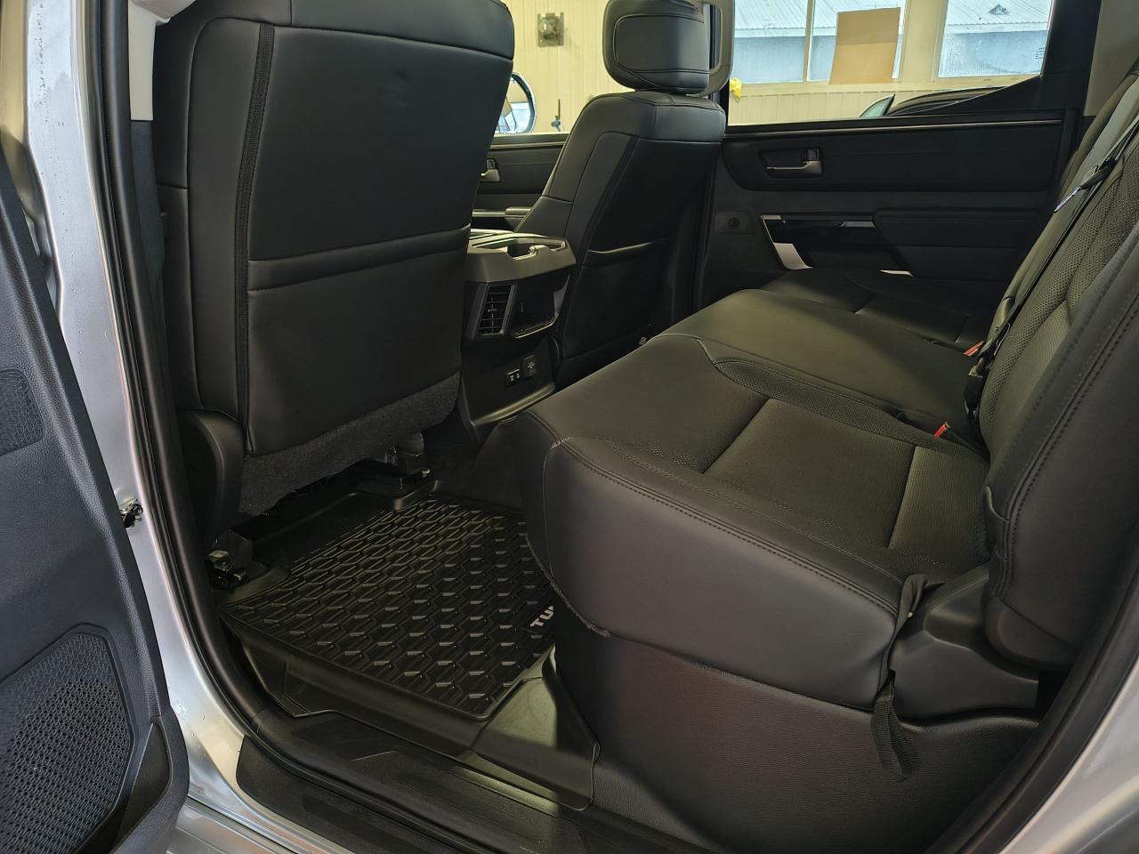 2024 Toyota Tundra Limited  Photo0