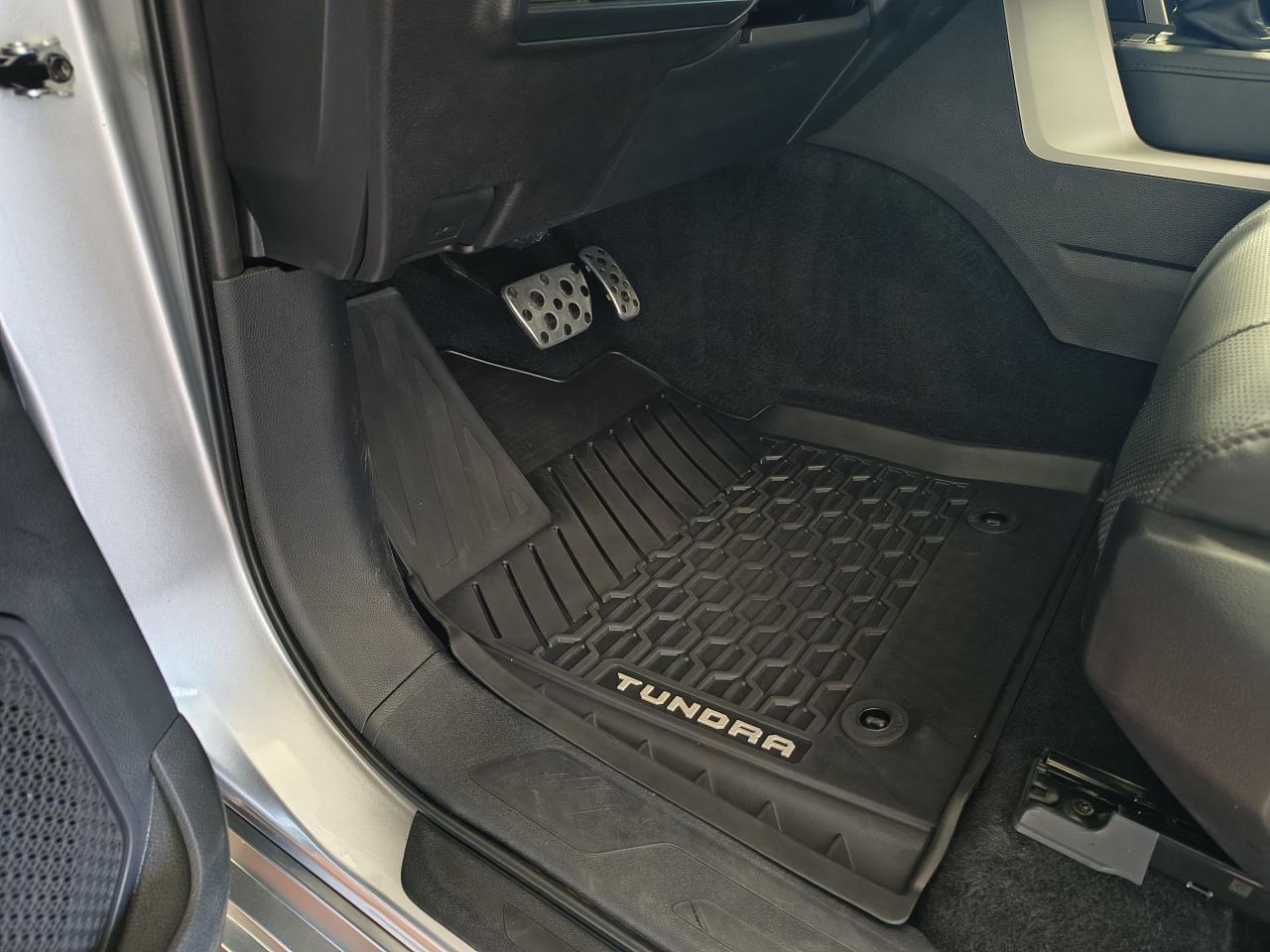 2024 Toyota Tundra Limited  Photo0