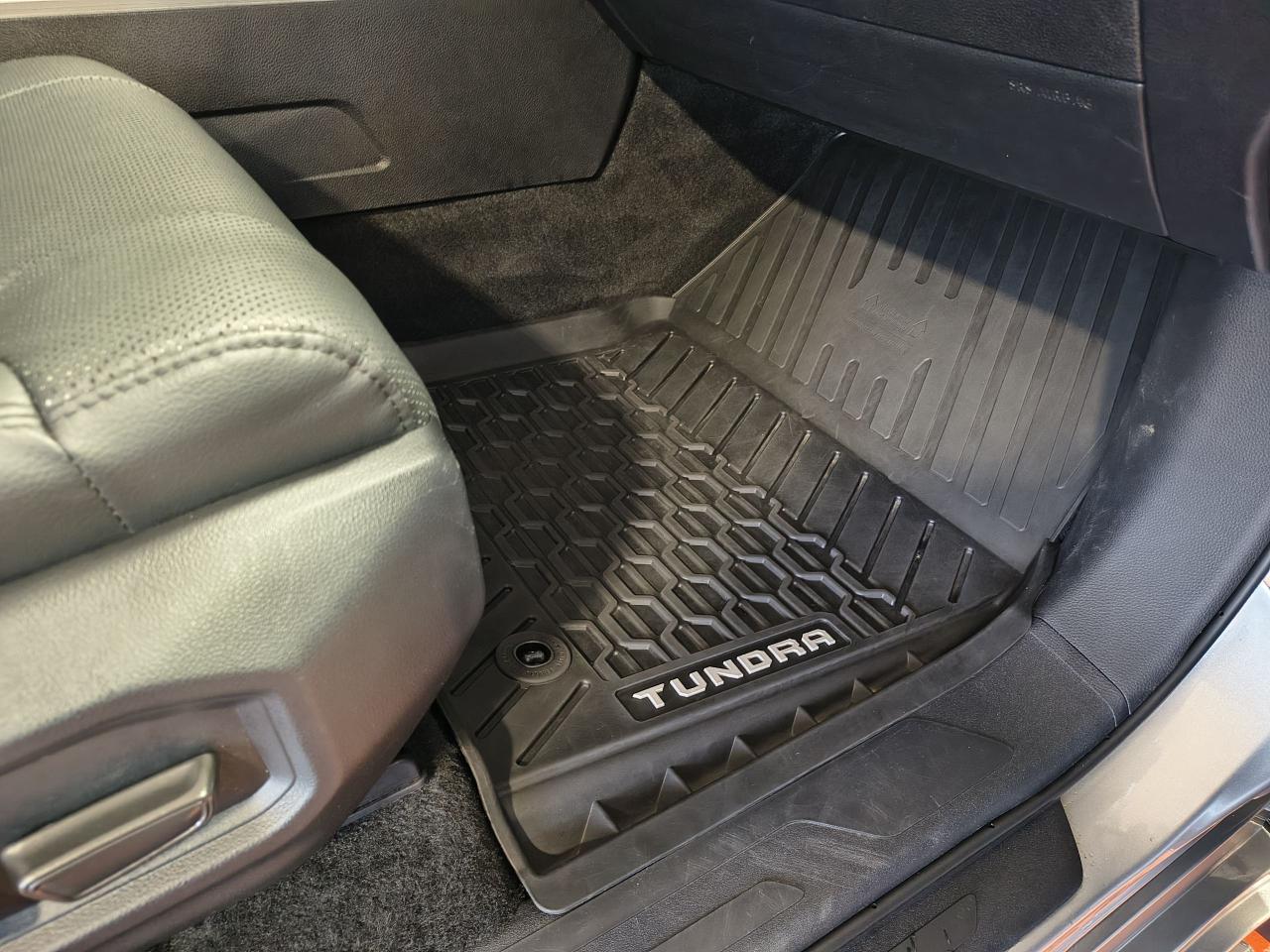 2024 Toyota Tundra Limited  Photo0