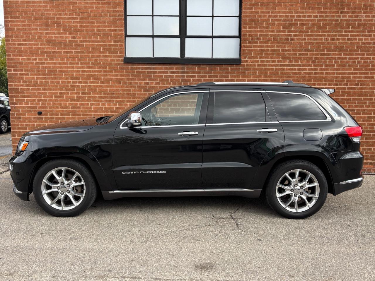 2015 Jeep Grand Cherokee 4WD 4dr Summit Photo