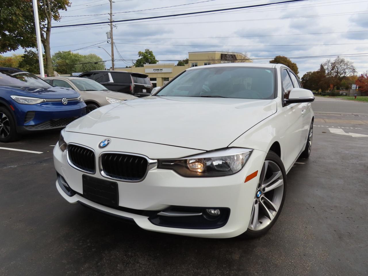 2014 BMW 3 Series 320i XDRIVE AWD - LEATHER - SUNROOF !!! Photo