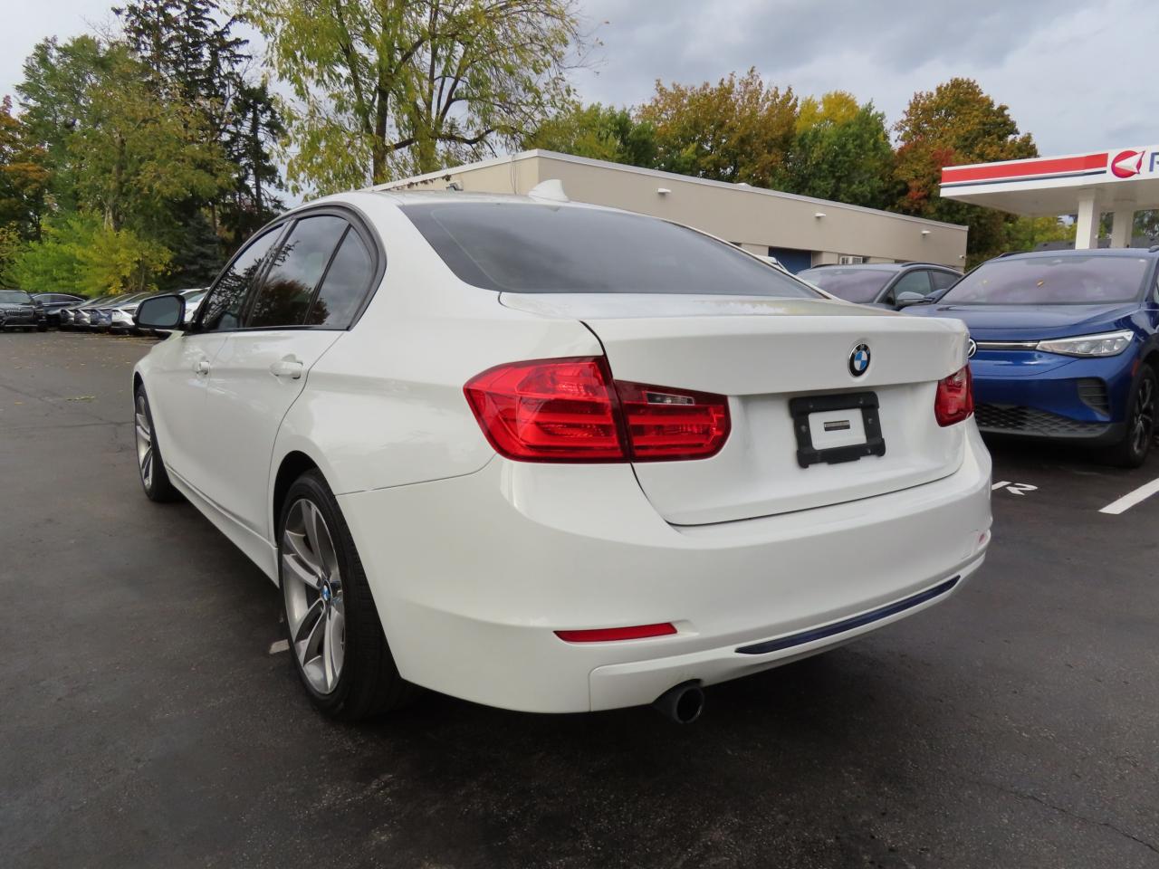 2014 BMW 3 Series 320i XDRIVE AWD - LEATHER - SUNROOF !!! Photo