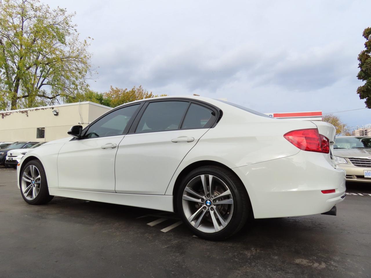 2014 BMW 3 Series 320i XDRIVE AWD - LEATHER - SUNROOF !!! Photo