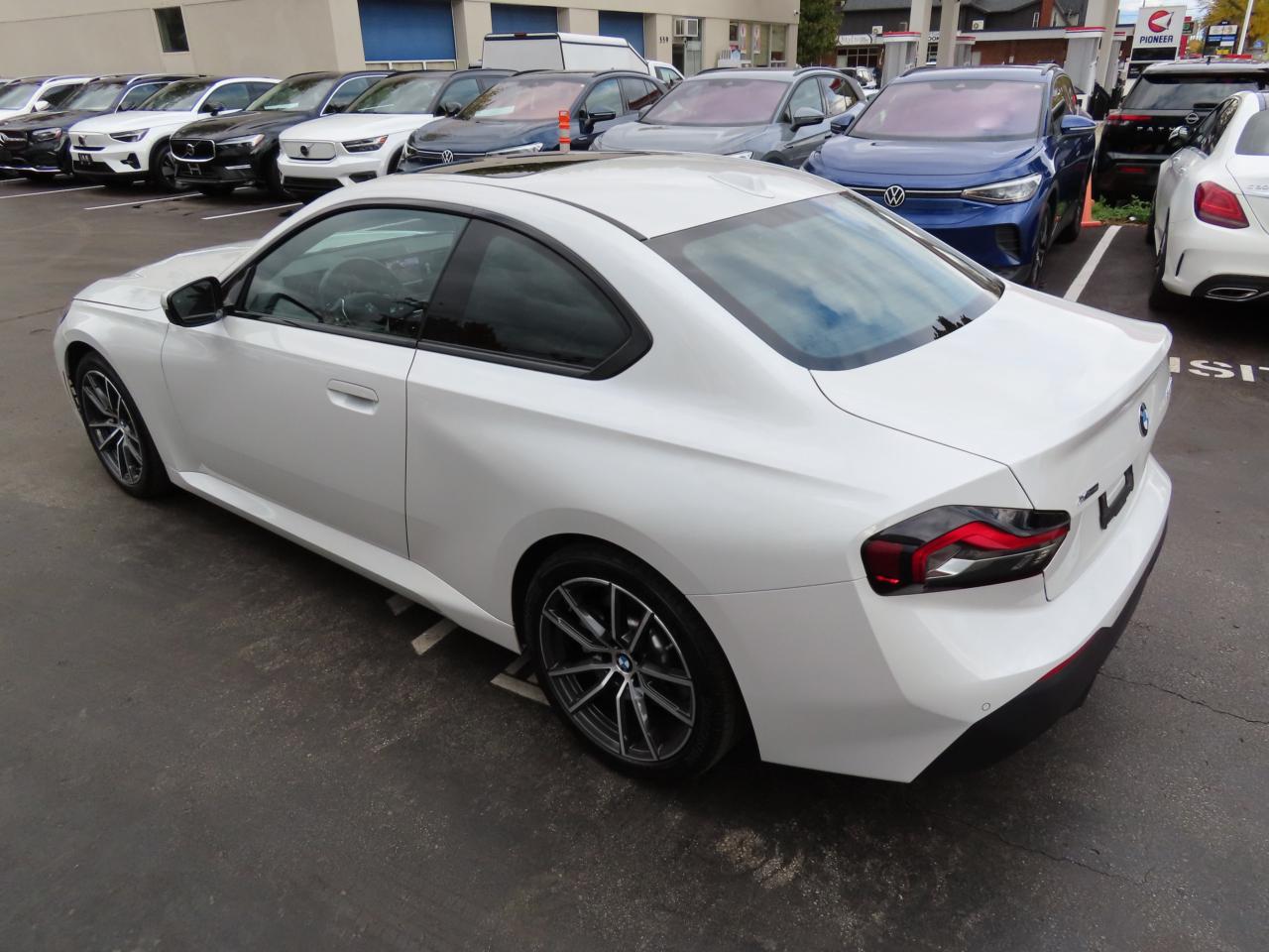 2024 BMW 2 Series 230I XDRIVE COUPE-NAVI-LEATHER-SUNROOF !!! Photo
