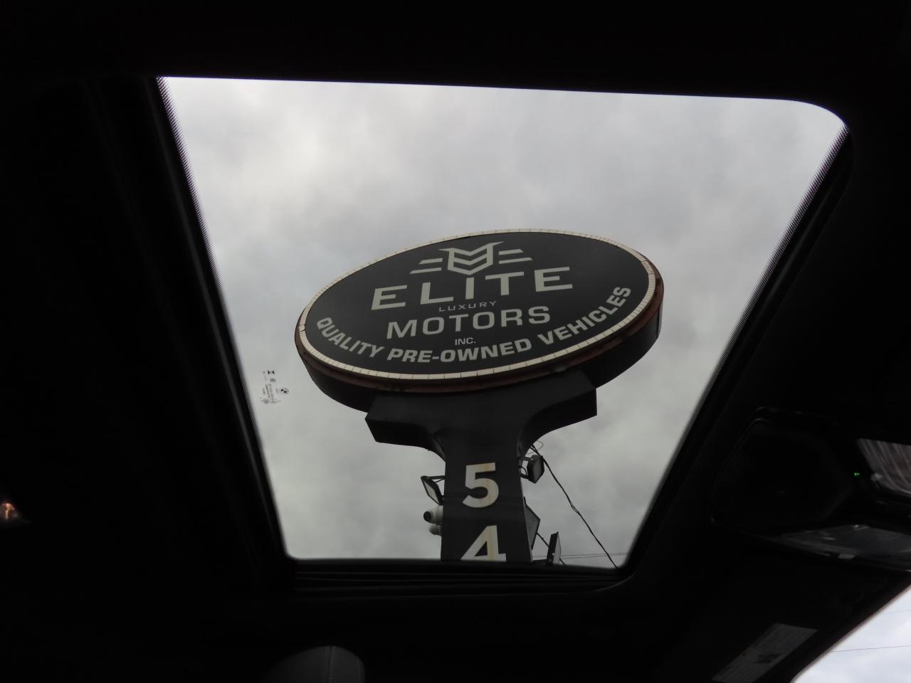 2024 BMW 2 Series 230I XDRIVE COUPE-NAVI-LEATHER-SUNROOF !!! Photo