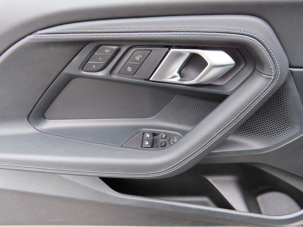 2024 BMW 2 Series 230I XDRIVE COUPE-NAVI-LEATHER-SUNROOF !!! Photo