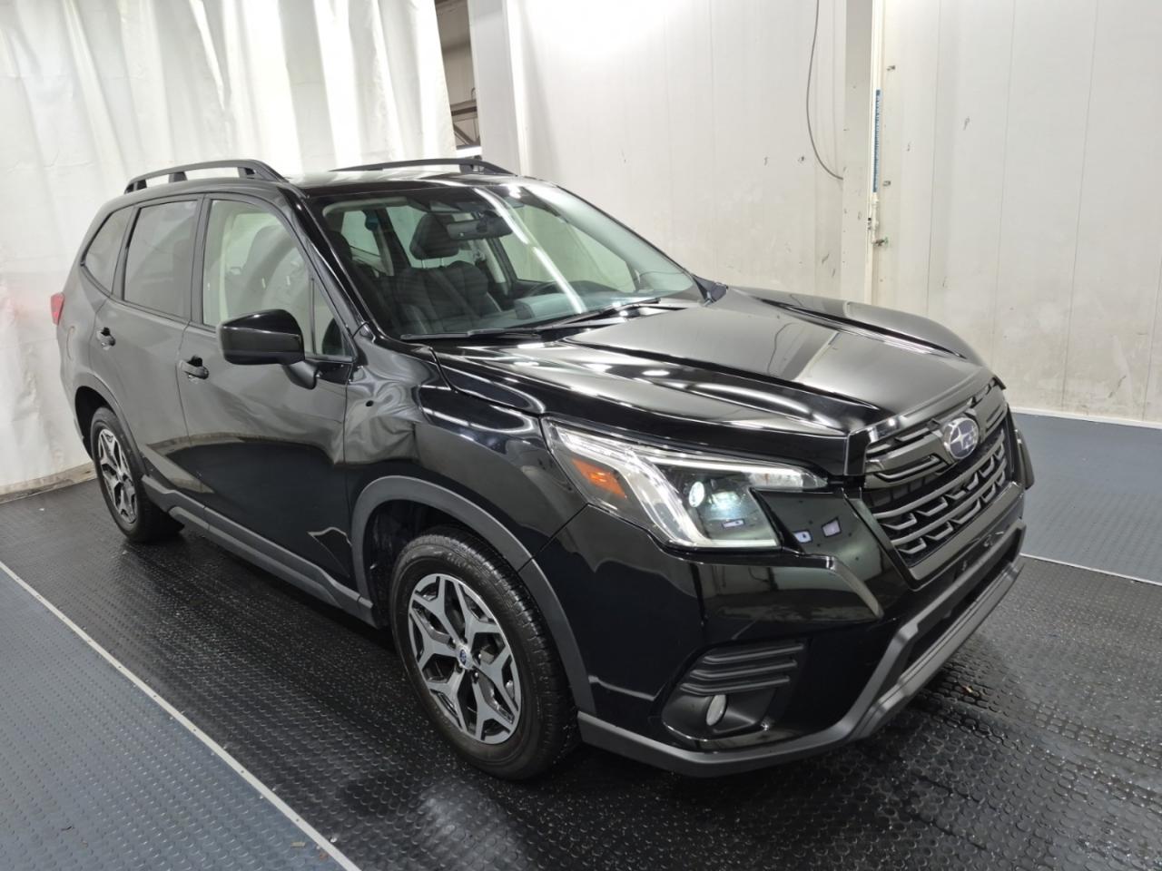 Used 2022 Subaru Forester TOURING PKG - Blind Spot Monitor - Reverse Camera !!! for sale in Burlington, ON