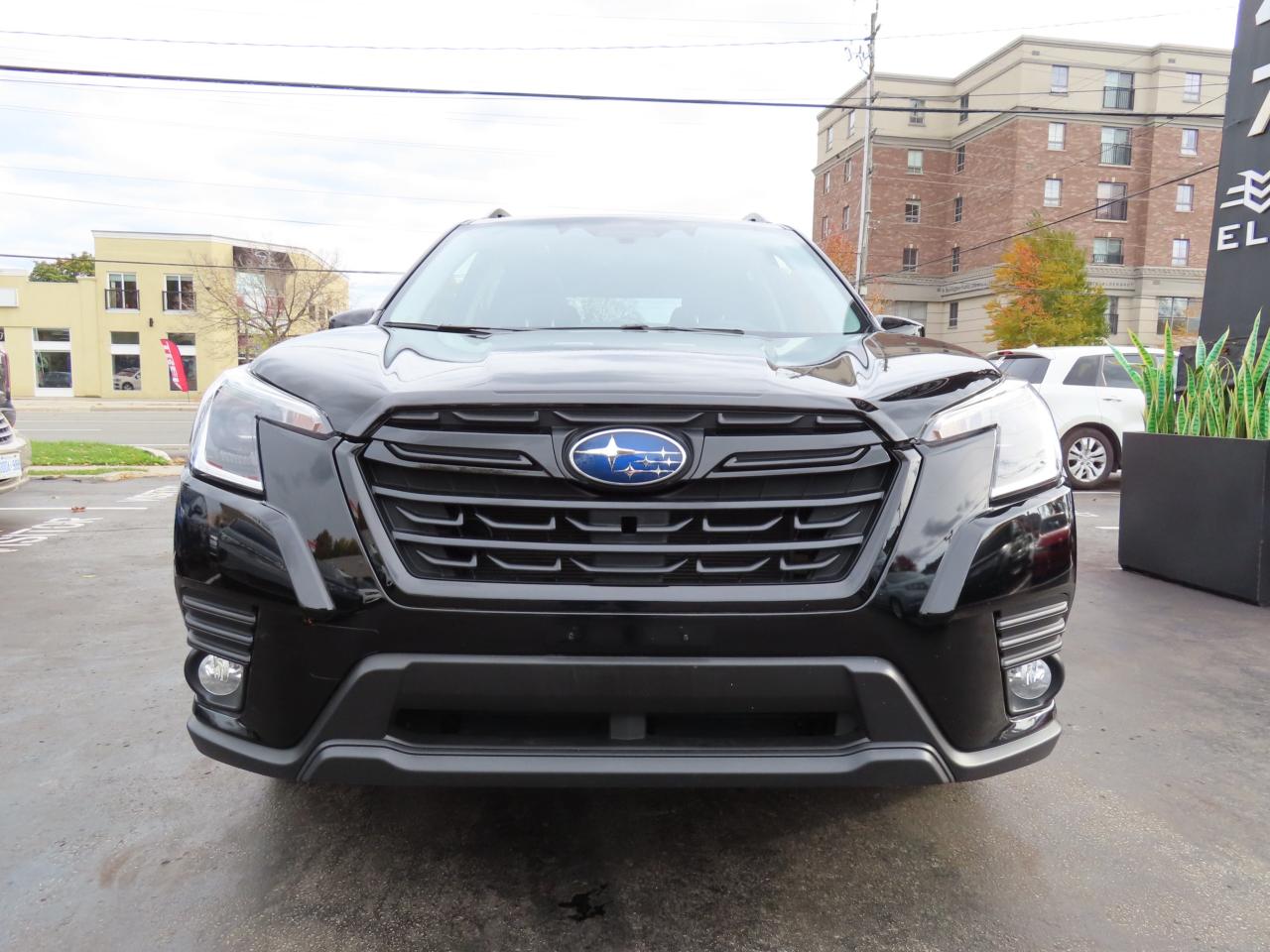 2022 Subaru Forester TOURING PKG - Blind Spot Monitor - Reverse Camera !!! Photo2
