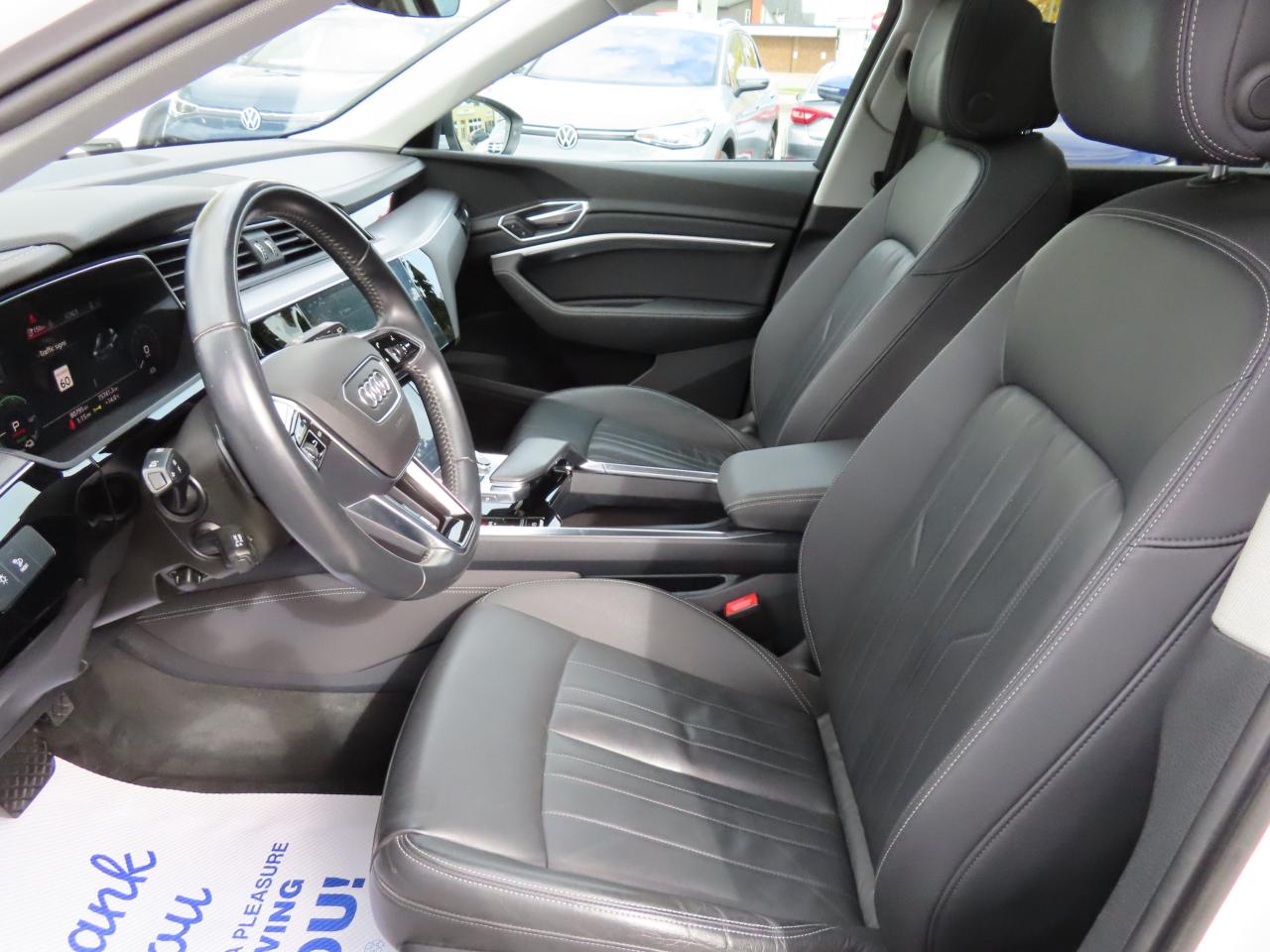 2019 Audi E-Tron PROGRESSIV QUATTRO - Navigation System - Blind Spot Monitor !!! Photo