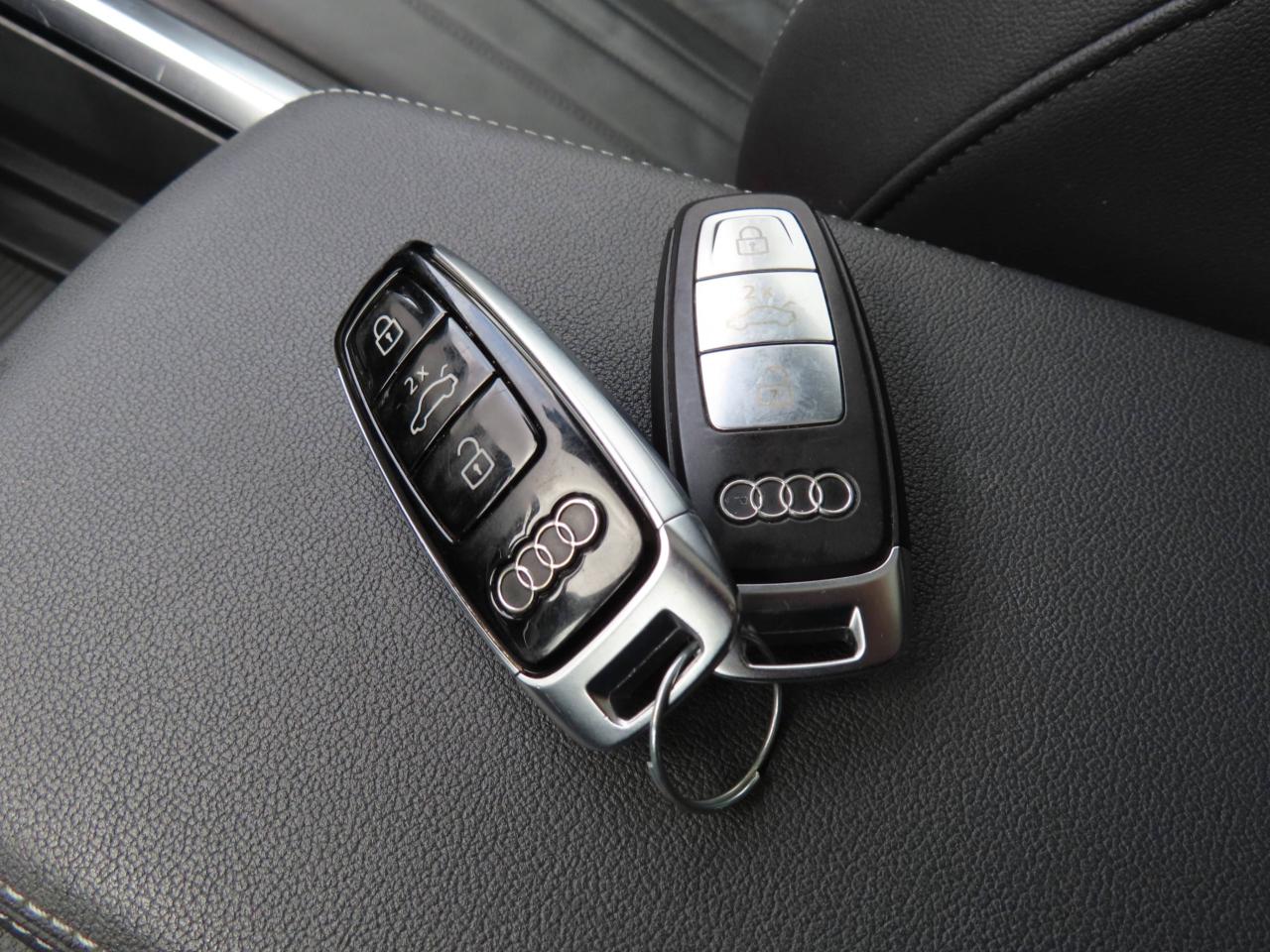 2019 Audi E-Tron PROGRESSIV QUATTRO - Navigation System - Blind Spot Monitor !!! Photo