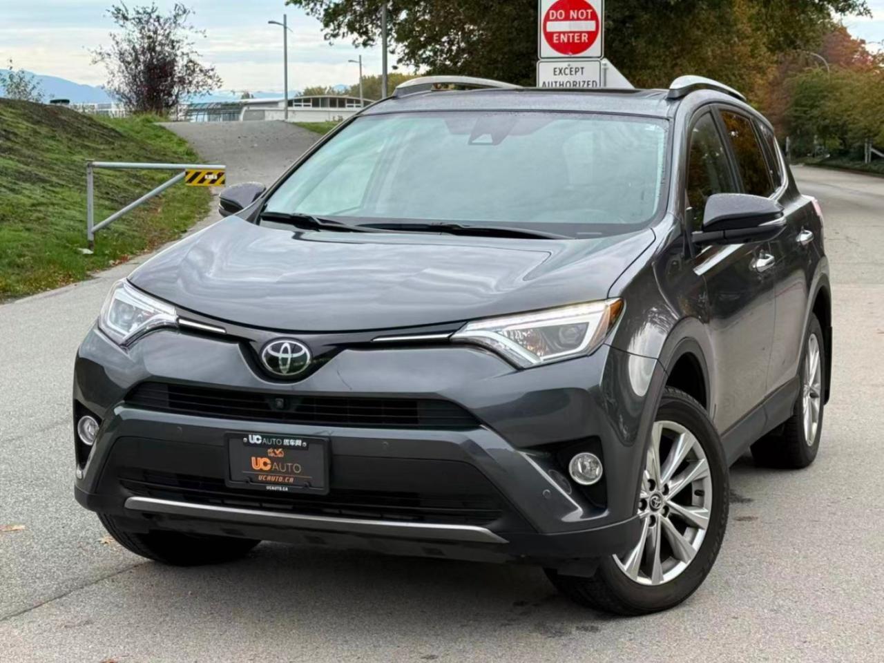 Used 2018 Toyota RAV4 AWD Limited/ CLEAN TITLE/ BC LOCAL for sale in Richmond, BC