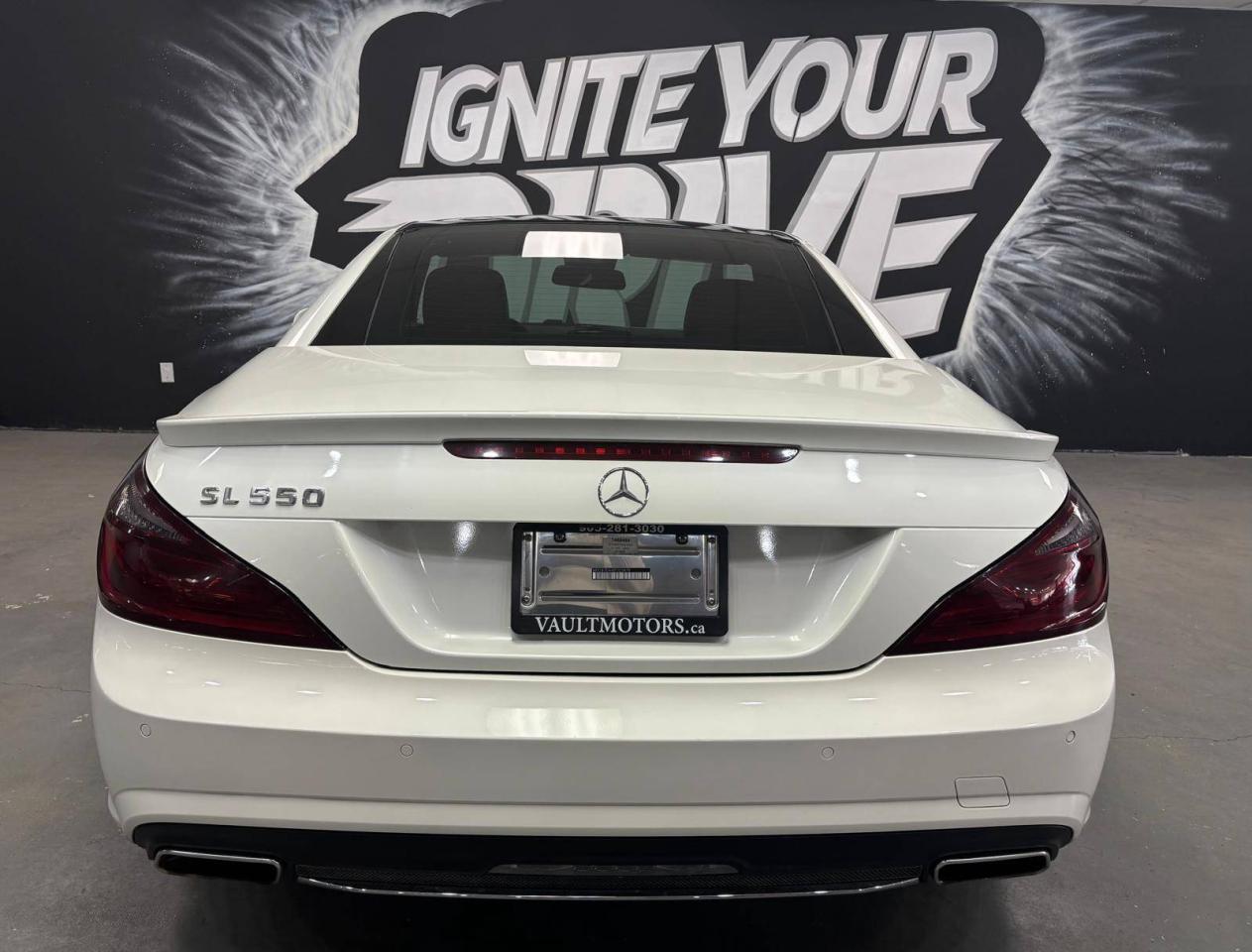 2014 Mercedes-Benz SL-Class 2dr Roadster SL 550 REBUILT $0 % DOWN FINANCE OAC Photo3