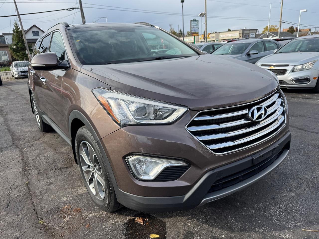 2014 Hyundai Santa Fe XL AWD 4dr 3.3L Auto Luxury w/6-Passenger - Photo #3