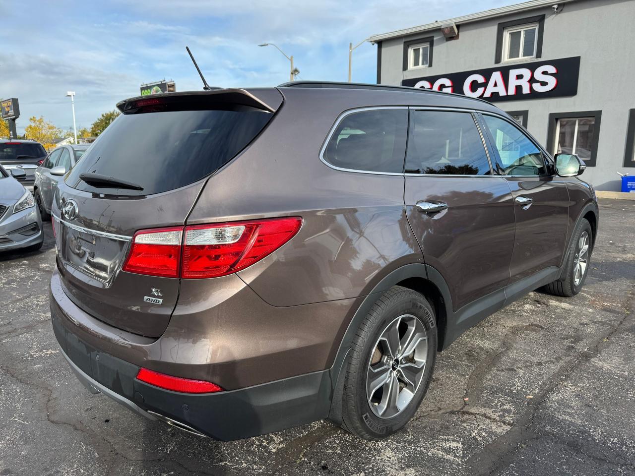 2014 Hyundai Santa Fe XL AWD 4dr 3.3L Auto Luxury w/6-Passenger - Photo #5