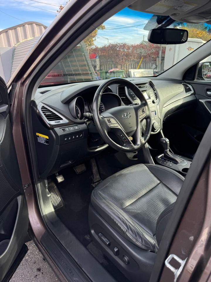 2014 Hyundai Santa Fe XL AWD 4dr 3.3L Auto Luxury w/6-Passenger - Photo #9