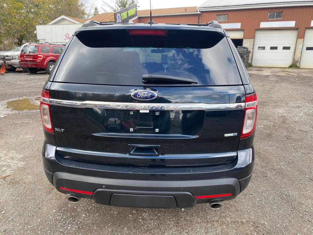 2014 Ford Explorer XLT - Photo #7