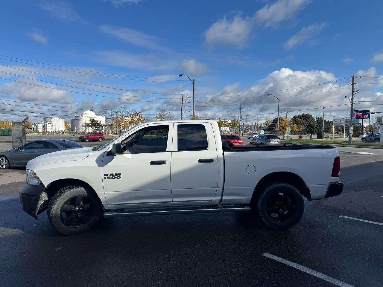 2018 RAM 1500 TRADESMAN 4x4 CREW CAB CAMERA BED COVER TOW PKG Photo3