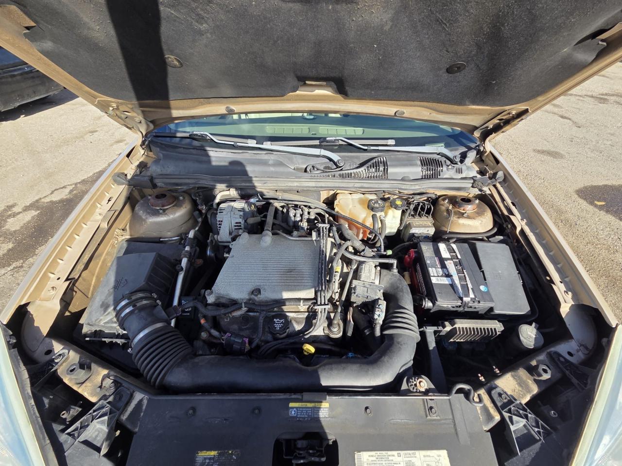 2004 Chevrolet Malibu LT, V6, ONLY AUTO, ONLY 172KMS, AS IS SPECIAL - Photo #14