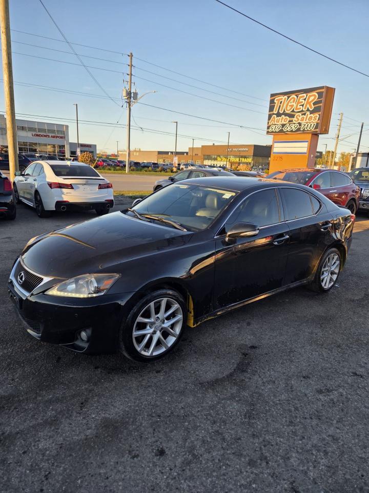 2011 Lexus IS 350 AWD, NAVI, LOADED, CERTIFIED - Photo #8