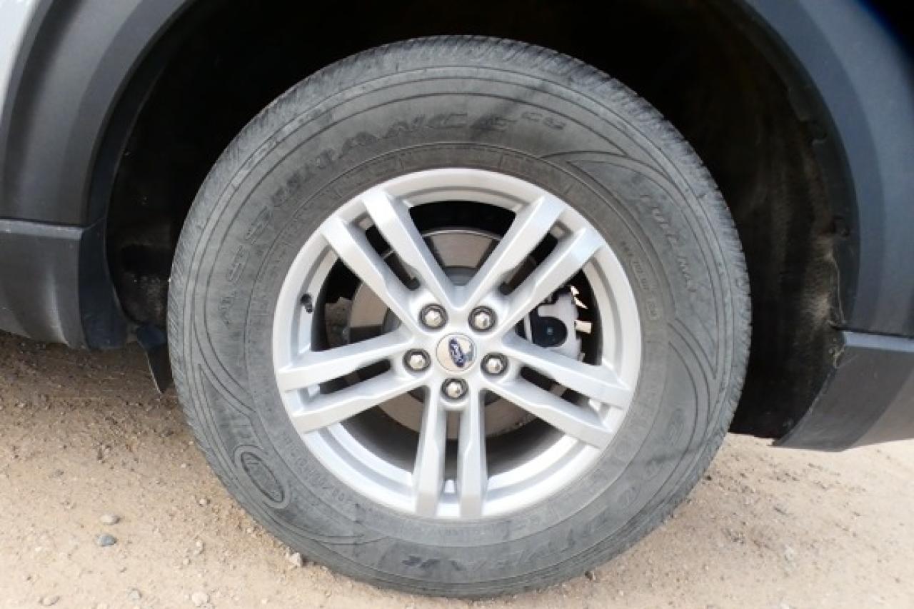 2024 Ford Explorer XLT 4WD w/Htd Leather, pano S/R, BUC - Photo #18