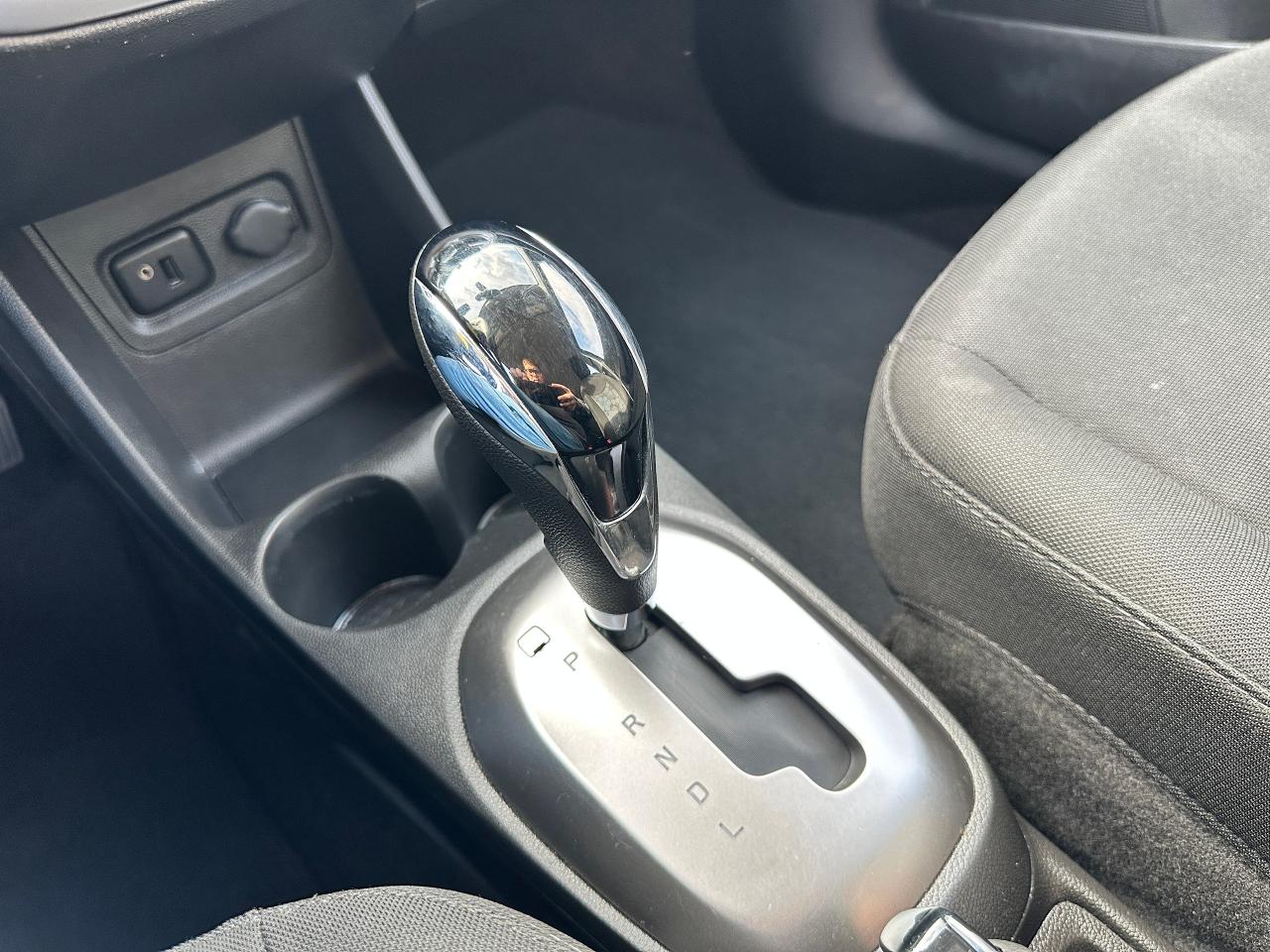 2018 Chevrolet Spark LT Cloth FM/XM A/C Bluetooth Backup Cam CarPlay Photo