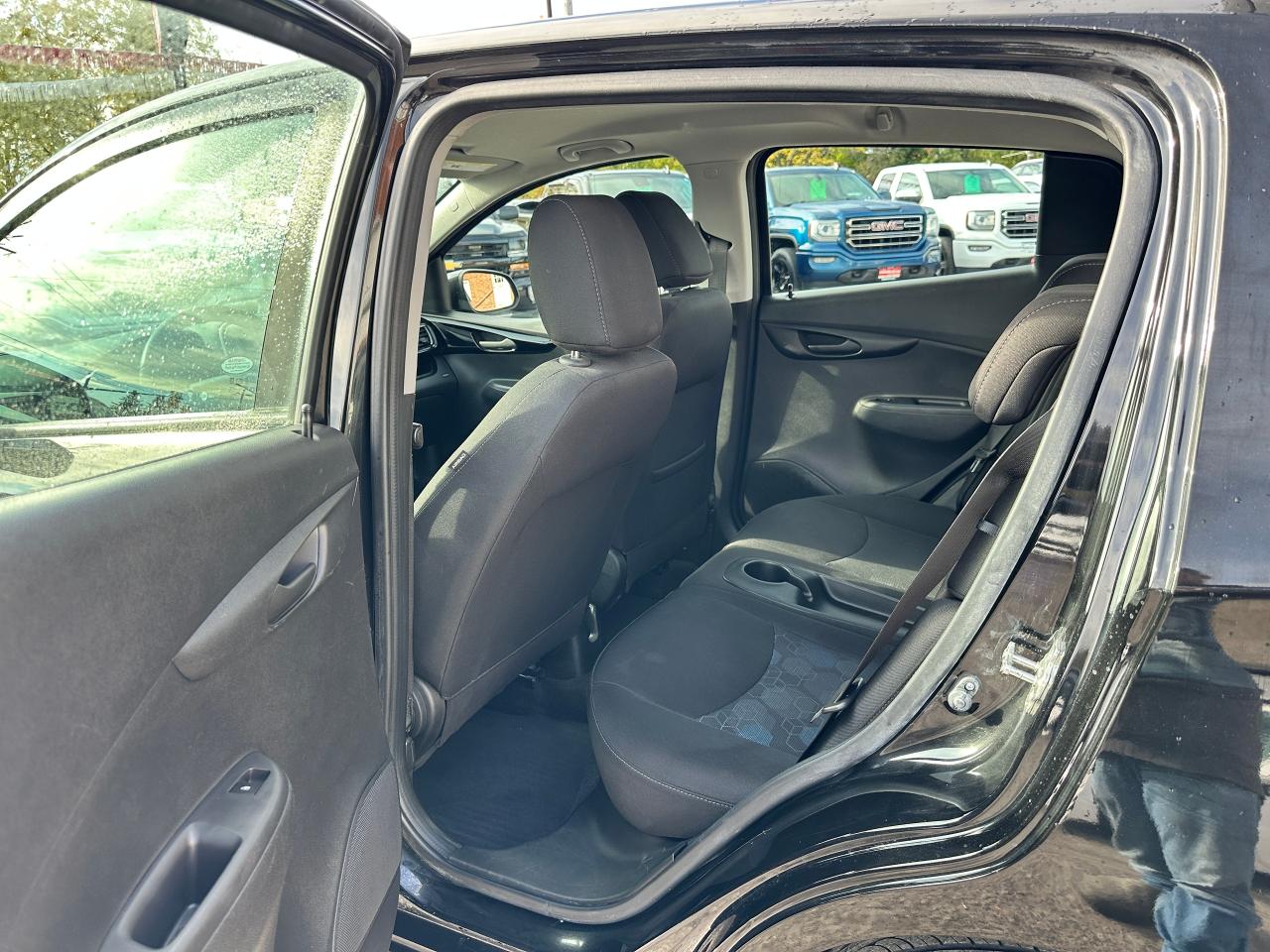 2018 Chevrolet Spark LT Cloth FM/XM A/C Bluetooth Backup Cam CarPlay Photo