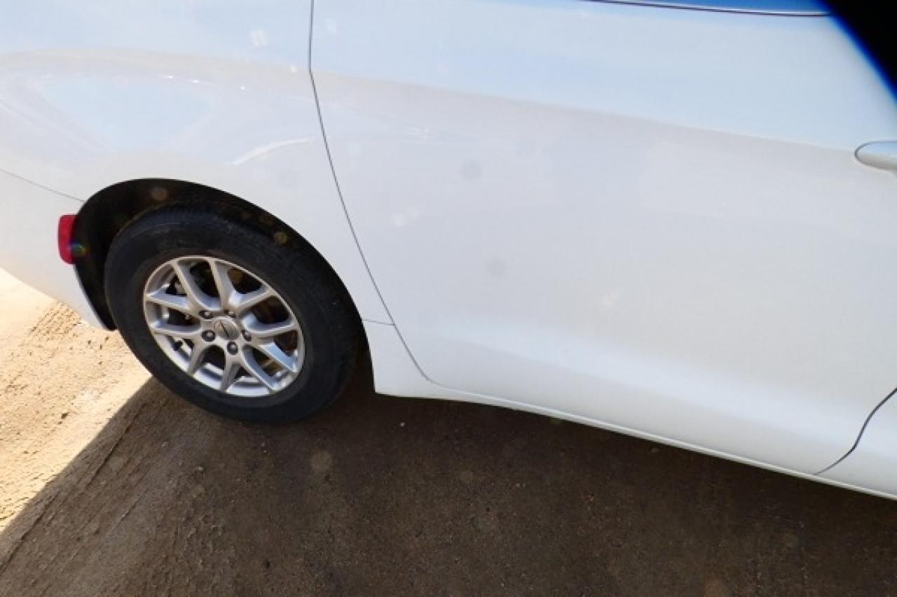 2024 Chrysler Grand Caravan SXT 2WD w/Htd cloth, Htd wheel, NAV, BUC - Photo #24