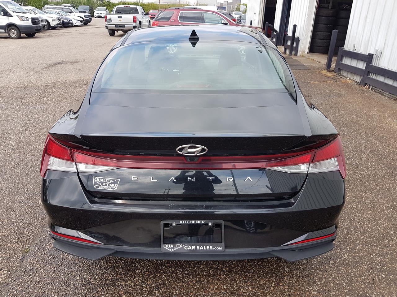 2021 Hyundai Elantra Preferred *HEATED SEATS* Photo3