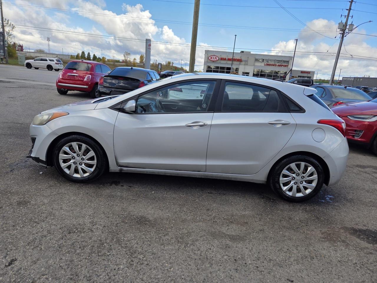 2013 Hyundai Elantra GT GL, AUTO, HATCH, 4 CYLINDER, AS IS SPECIAL - Photo #2