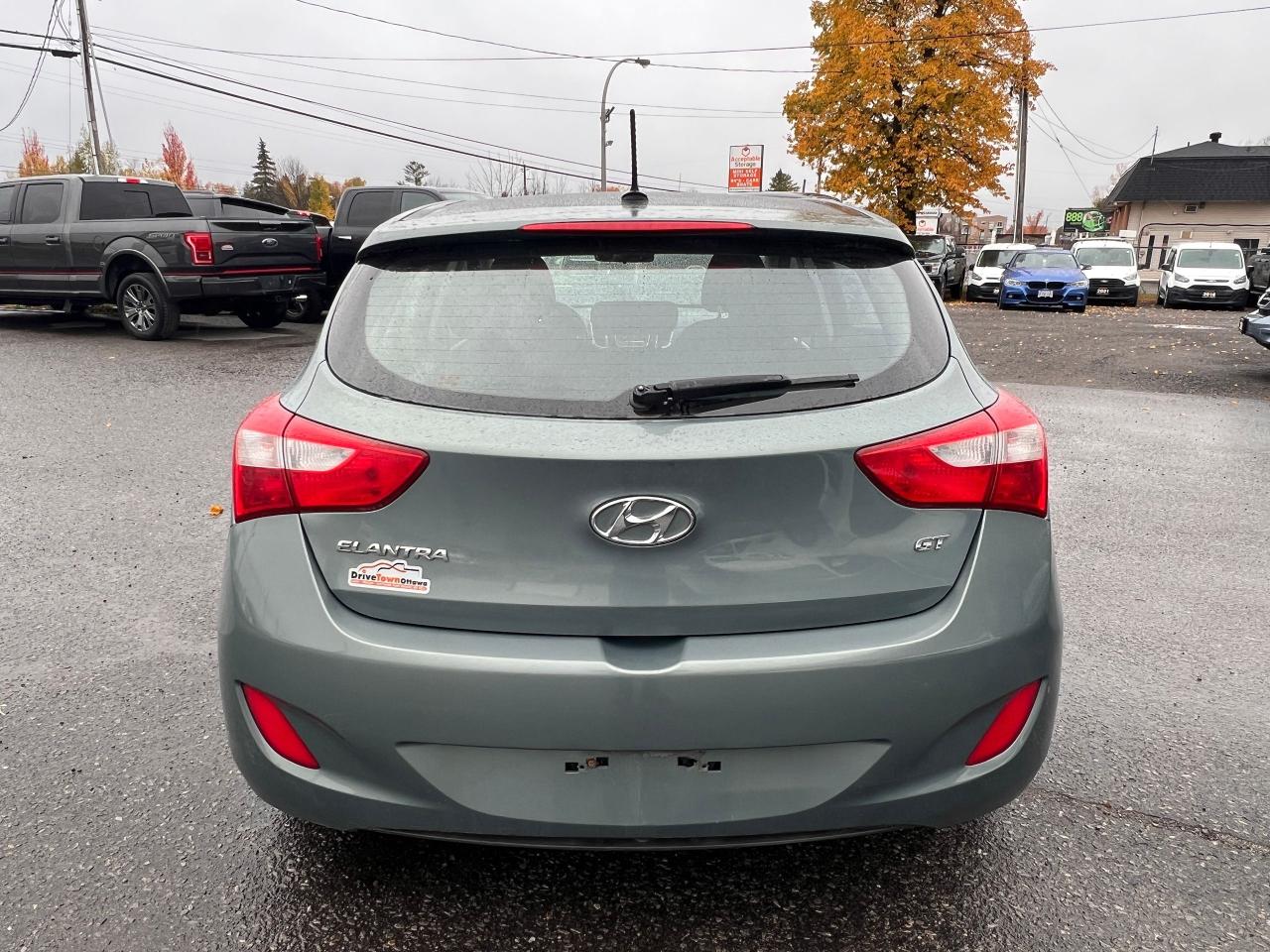 2013 Hyundai Elantra GT GLS Photo4