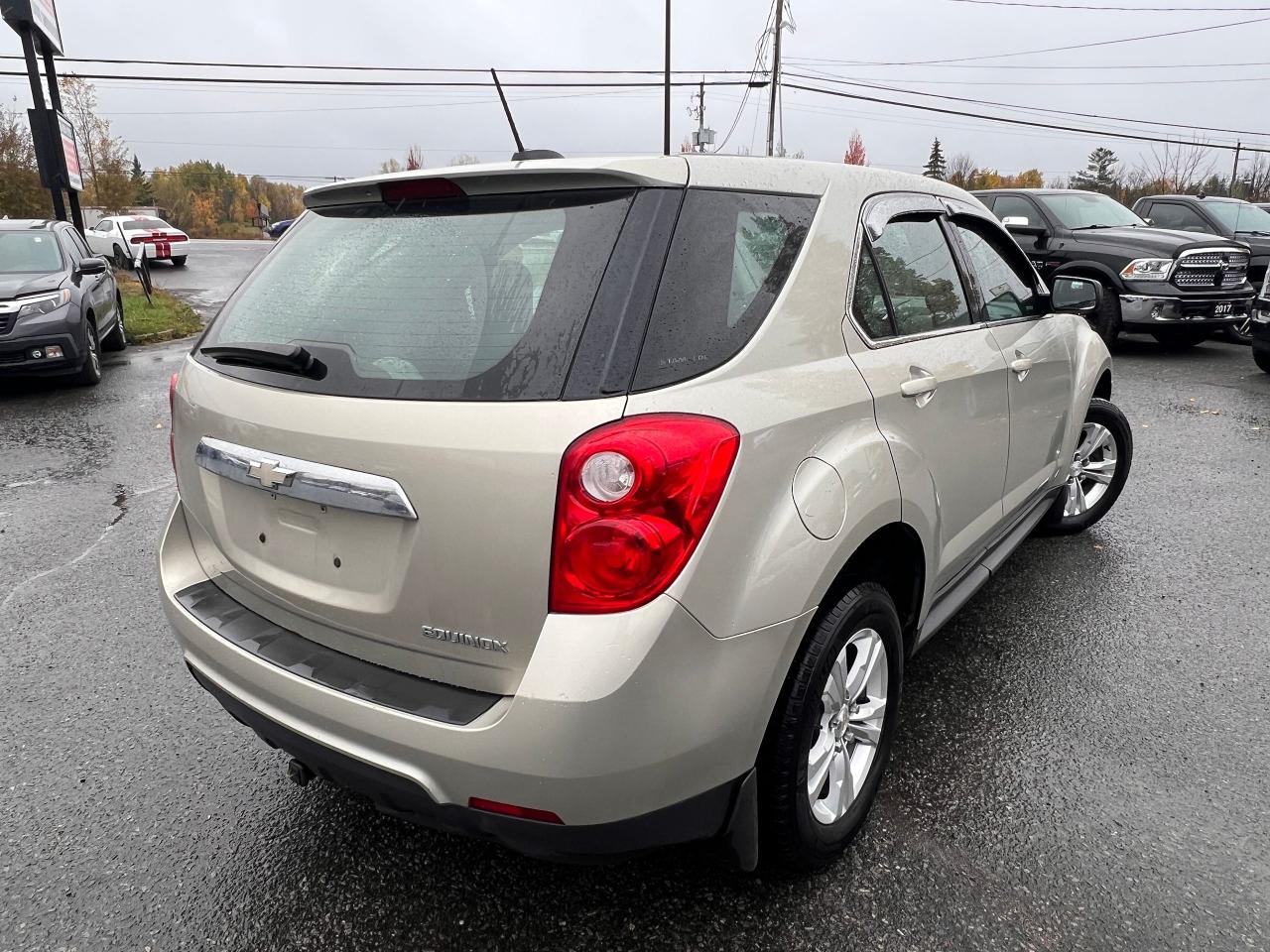 2015 Chevrolet Equinox FWD 4DR LS Photo4