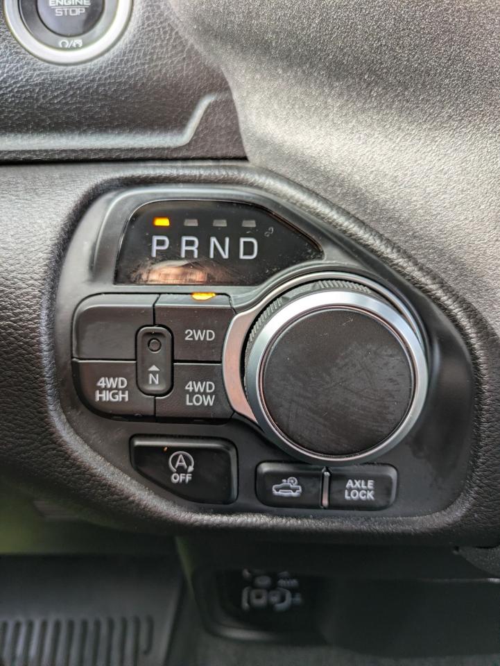 2025 RAM 1500 Warlock 4x4 Crew Cab 5'7" Box - Photo #12