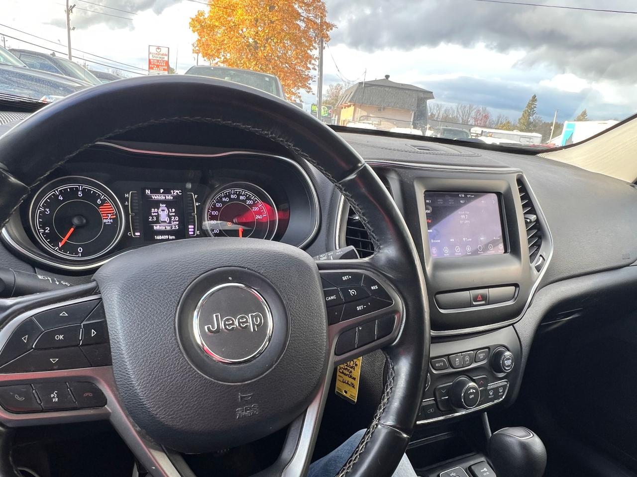 2019 Jeep Cherokee NORTH 4X4 - Photo #2