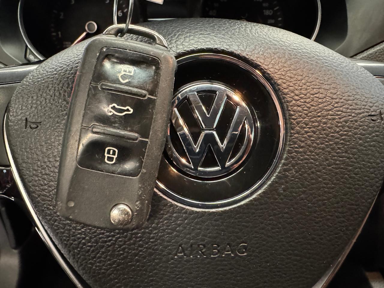 2017 Volkswagen Jetta Trendline+ApplePlay+Camera+CLEAN CARFAX Photo11