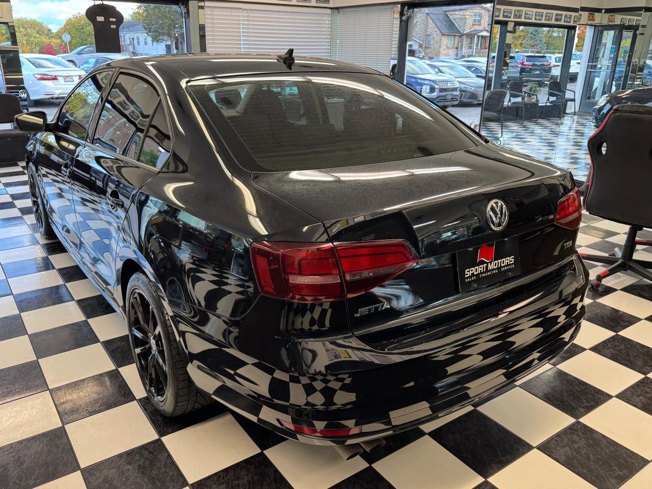 2017 Volkswagen Jetta Trendline+ApplePlay+Camera+CLEAN CARFAX Photo74