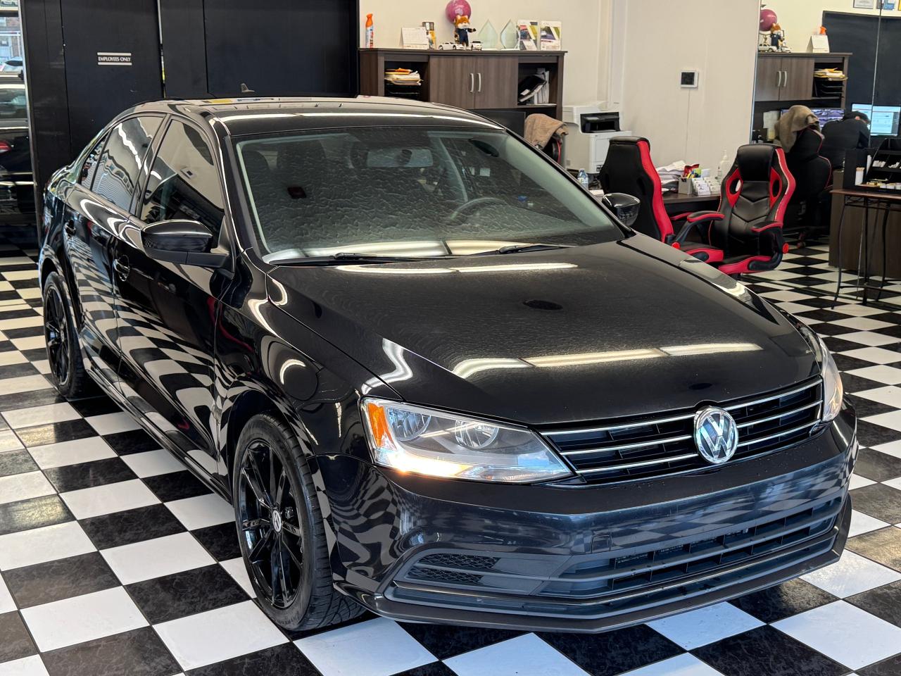 2017 Volkswagen Jetta Trendline+ApplePlay+Camera+CLEAN CARFAX Photo