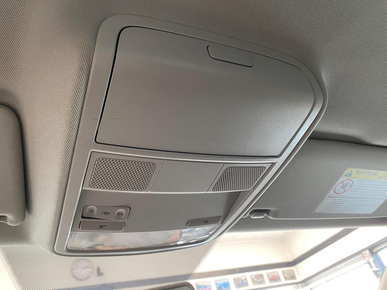 2017 Volkswagen Jetta Trendline+ApplePlay+Camera+CLEAN CARFAX Photo