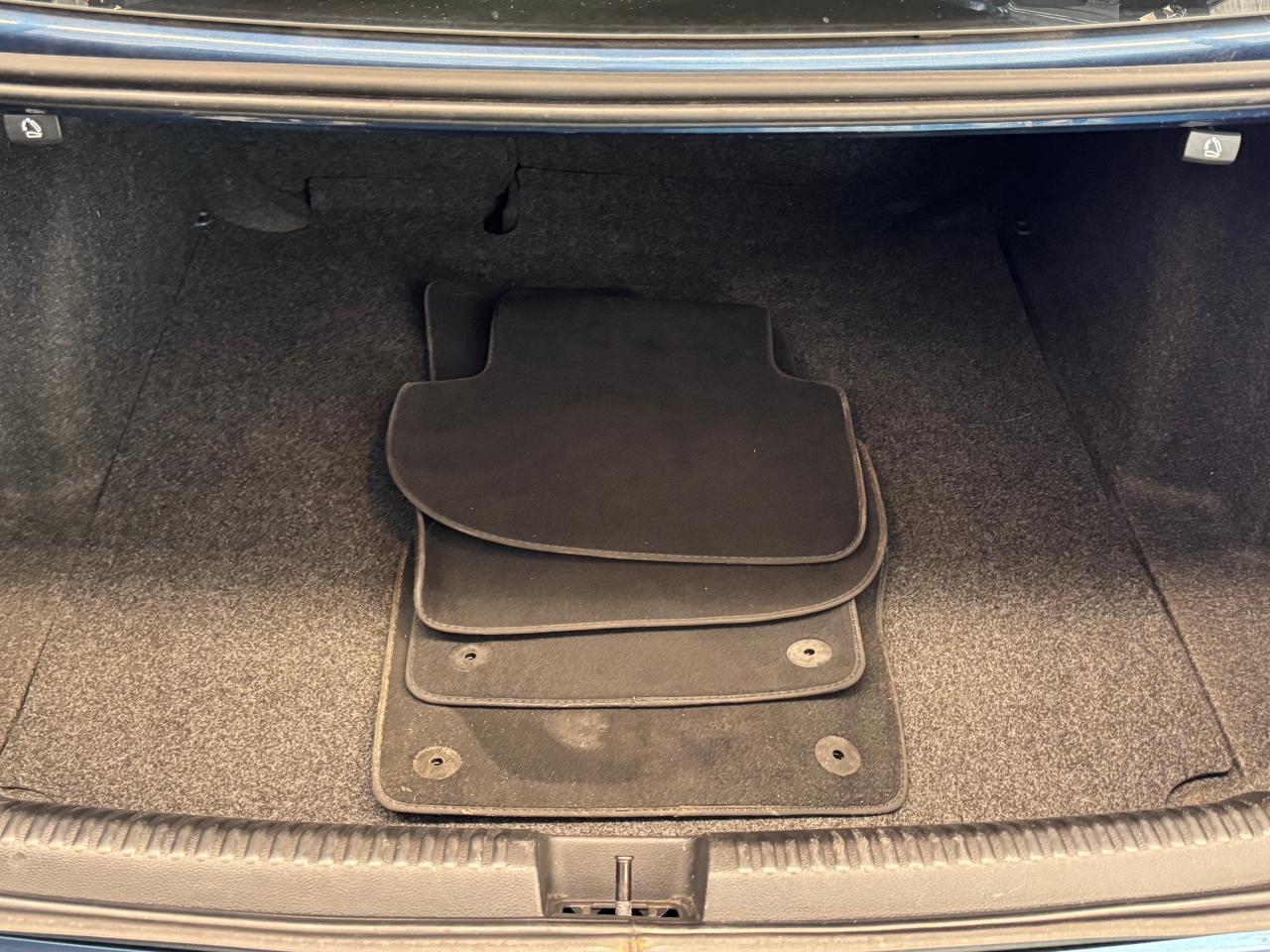 2017 Volkswagen Jetta Trendline+ApplePlay+Camera+Heated Seats+A/C Photo81