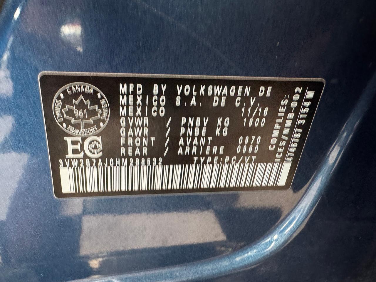 2017 Volkswagen Jetta Trendline+ApplePlay+Camera+Heated Seats+A/C Photo