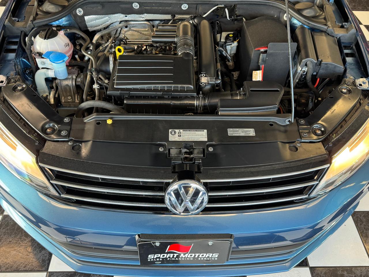 2017 Volkswagen Jetta Trendline+ApplePlay+Camera+Heated Seats+A/C Photo9