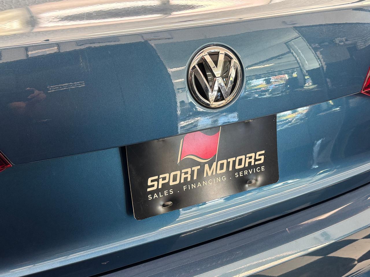 2017 Volkswagen Jetta Trendline+ApplePlay+Camera+Heated Seats+A/C Photo