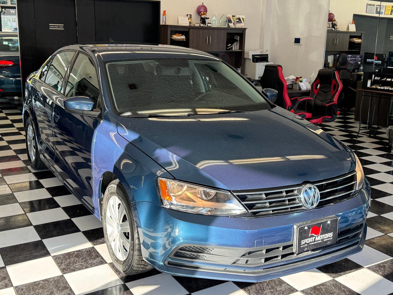 2017 Volkswagen Jetta Trendline+ApplePlay+Camera+Heated Seats+A/C Photo