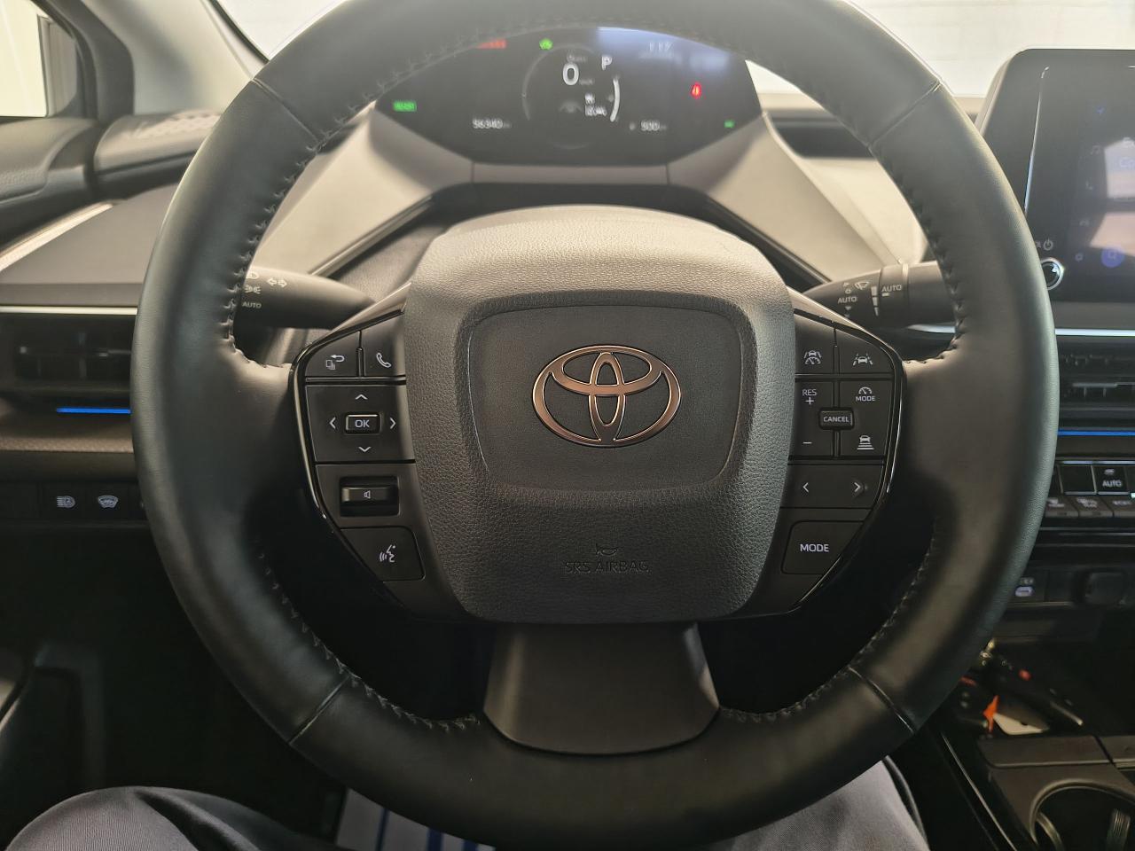 2023 Toyota Prius XLE AWD Photo0