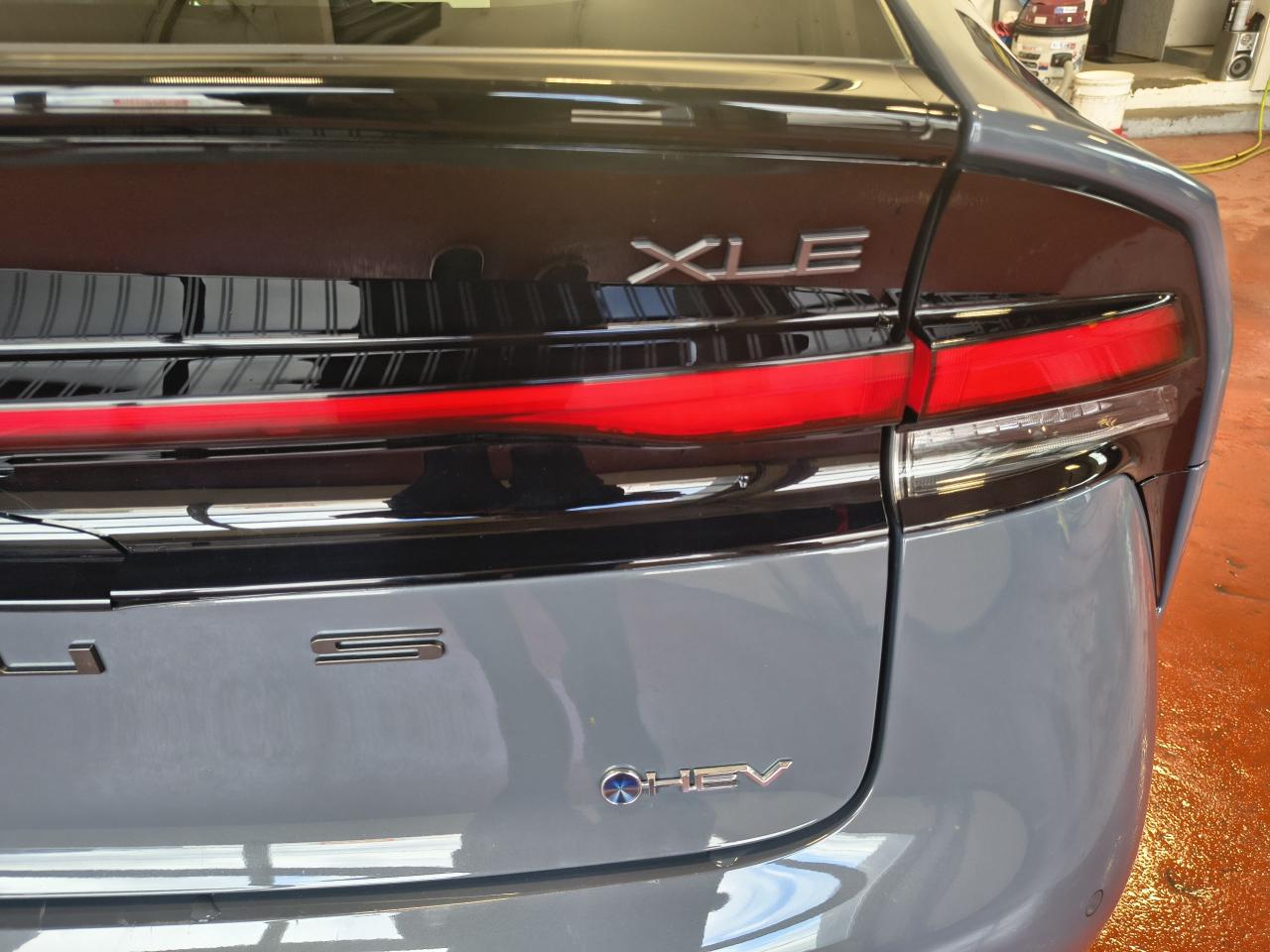 2023 Toyota Prius XLE AWD Photo0