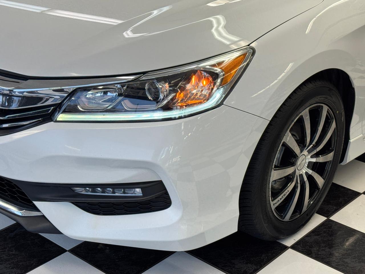 2017 Honda Accord Sport w/Honda Sensing+New Tires+Brakes+LaneKeep+AC Photo33